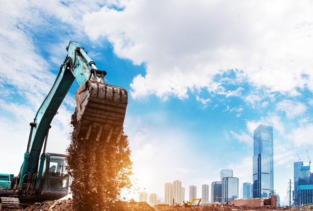 Why Industrial Demolition Contractors Use Heavy Construction Equipment